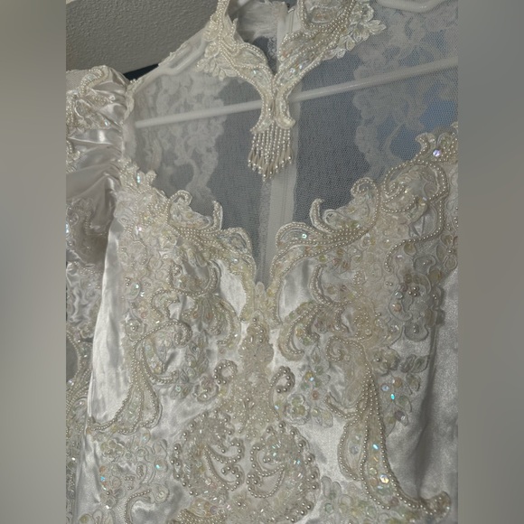 COPY - Vintage classy extremely gorgeous sparkly wedding dress size m - Picture 13 of 17